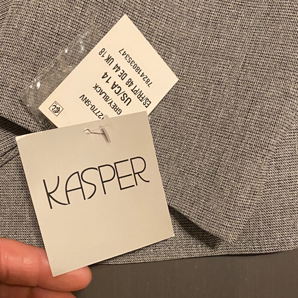 Kasper Women's Classic Grey Black Suit Jacket Tailored Office Blazer NWT Size 14 - Picture 4 of 10